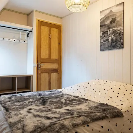 Feriehus Calme Bazus-Aure